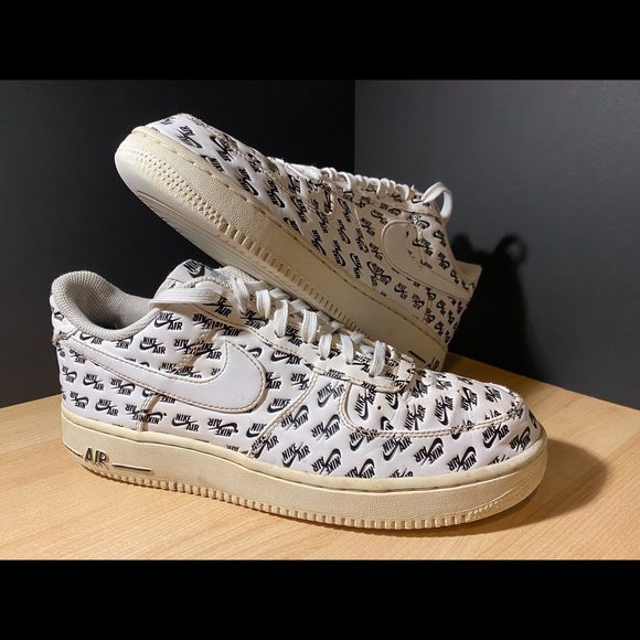 Nike Air Forces 1 Low 07 Qs All Over Logo White’s - Picture 2 of 4